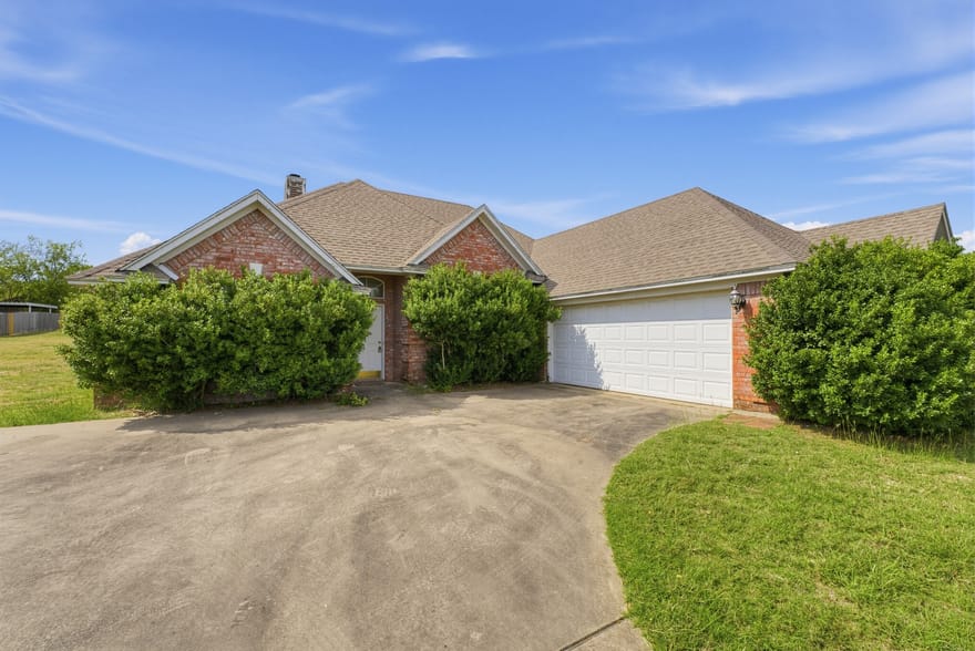 2606 Valley Ridge Lane, Sherman, Texas