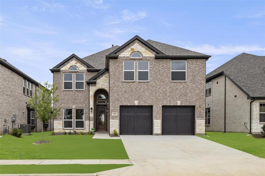 1824 Valencia Drive, Little Elm, Texas