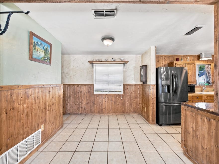 1005 Steadham Road, Loving, Texas