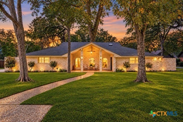 2820 Pecan Valley Drive, Temple, Texas