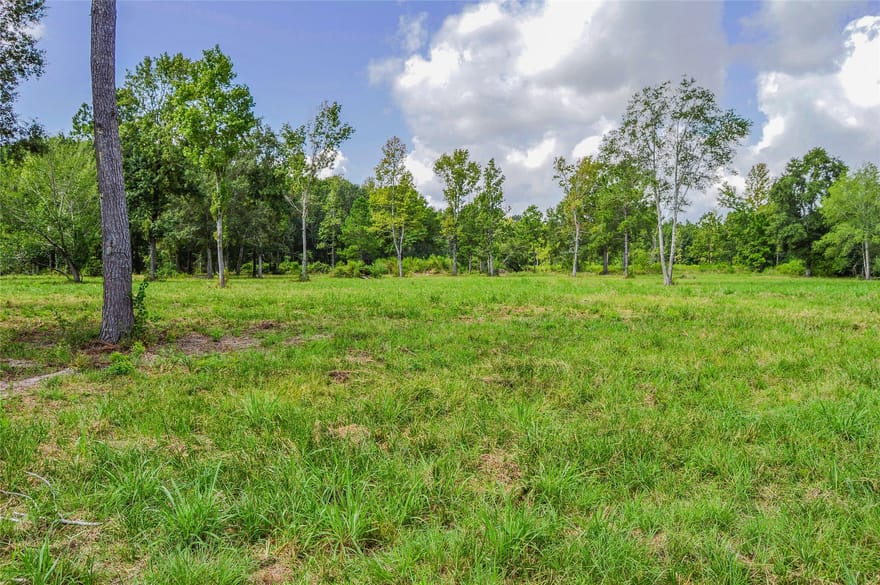5 AC Hwy 321, Cleveland, Texas