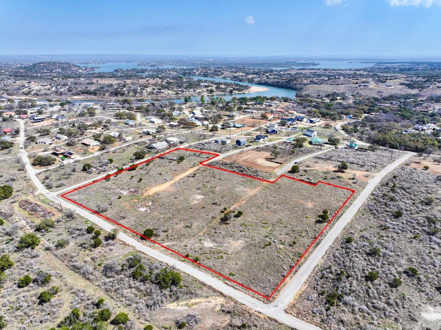 1006 Sandy Harbor Dr, Horseshoe Bay, Texas