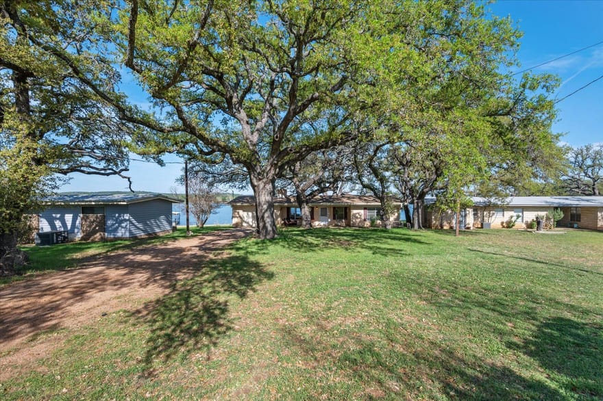 210 Lake Loop, Tow, Texas