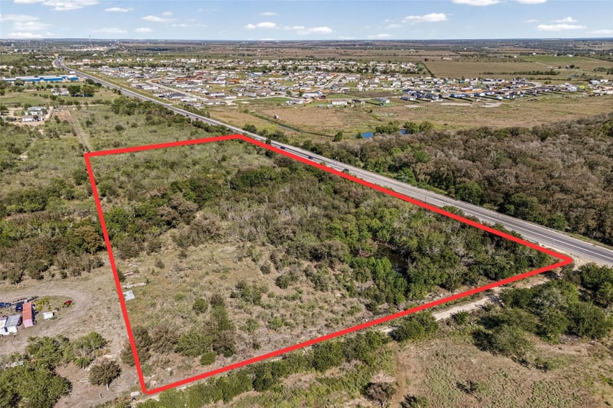 10933 Hwy 21, Uhland, Texas