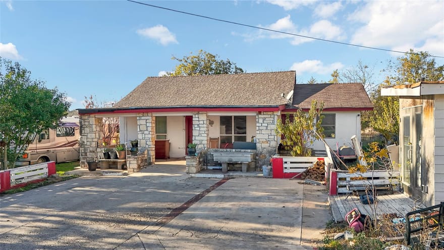 910 Petras Way, Kyle, Texas