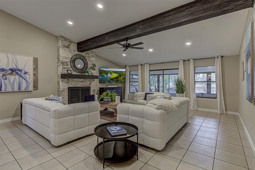 103 Oasis St, Horseshoe Bay, Texas