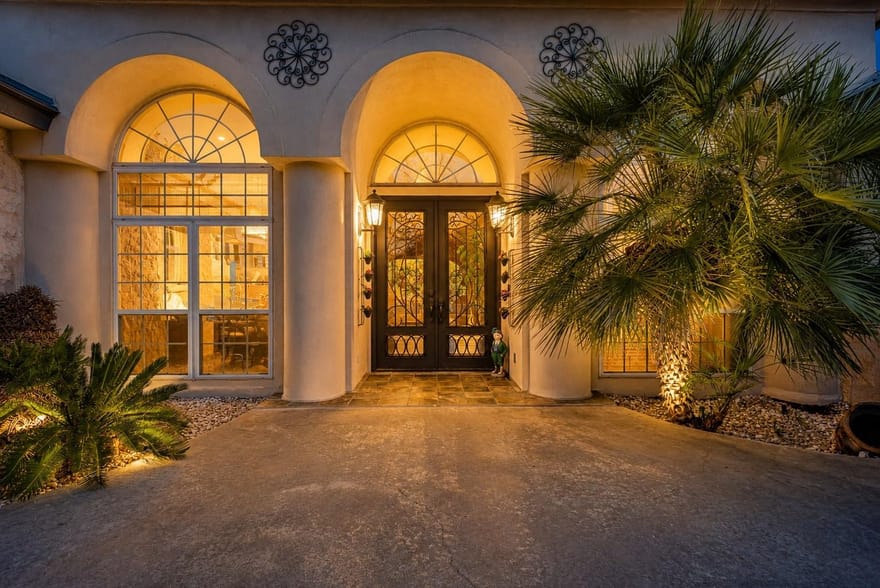303 Left Ln, Horseshoe Bay, Texas