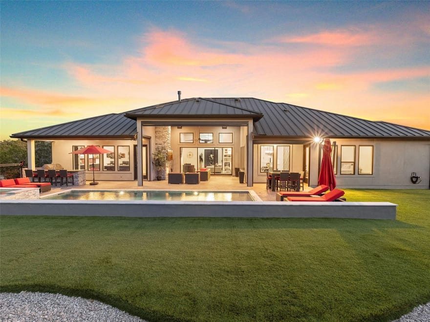 1709 Paradise Pkwy, Canyon Lake, Texas