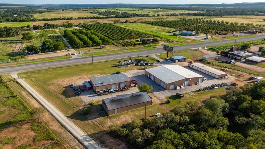 10034, 10046 E Us Hwy 290, Fredericksburg, Texas
