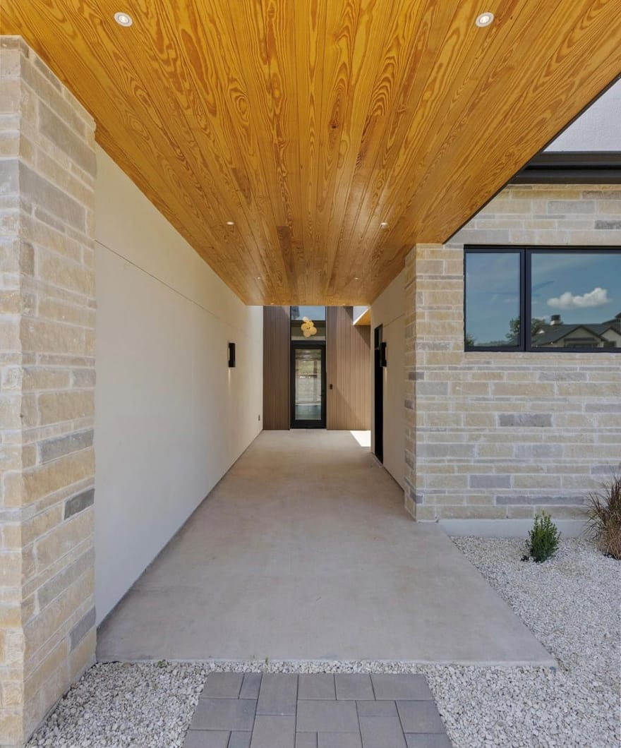 100 Nattie Woods, Horseshoe Bay, Texas