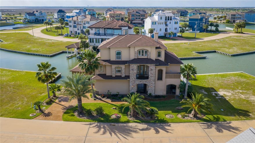 8 Loggerhead, Hitchcock, Texas