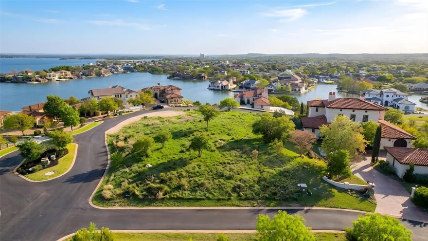 1328 Apache Tears St, Horseshoe Bay, Texas