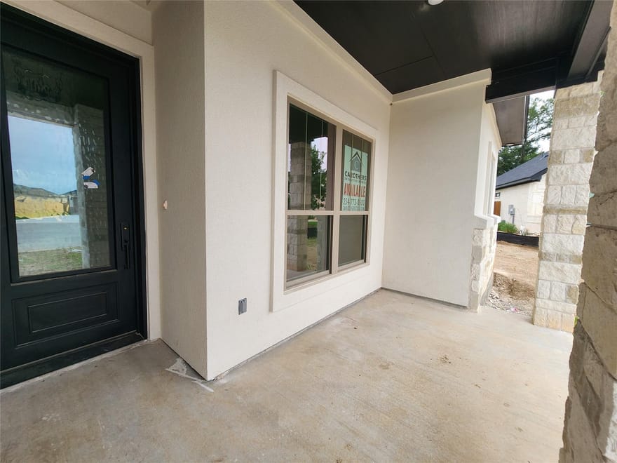 813 Golden Eagle Cv, Salado, Texas