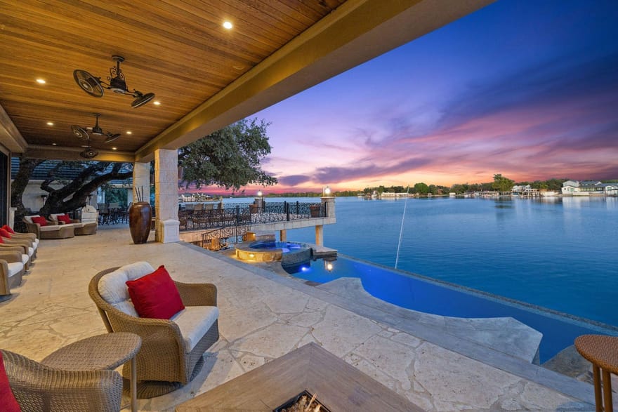 101 Matern Ct, Horseshoe Bay, Texas