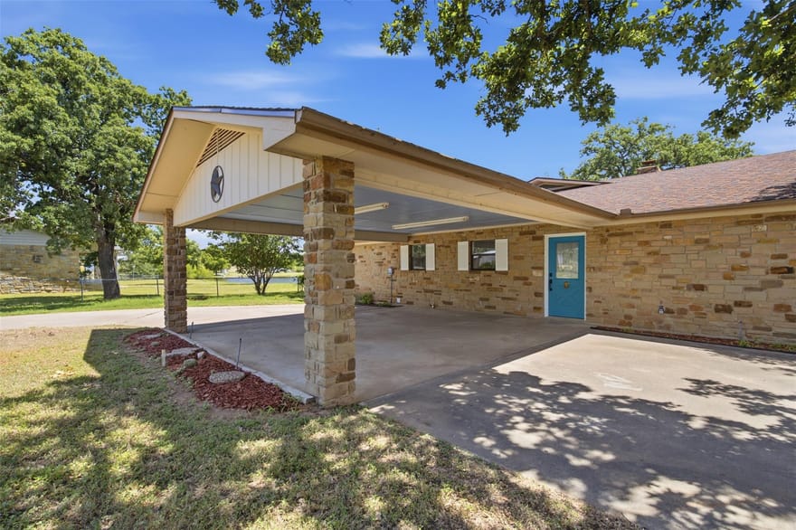 508 Pebble Dr, Buchanan Dam, Texas