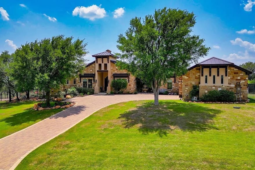 143 Westgate Loop, Horseshoe Bay, Texas