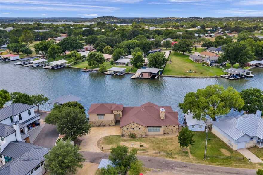 336 Park Lane, Sunrise Beach, Texas