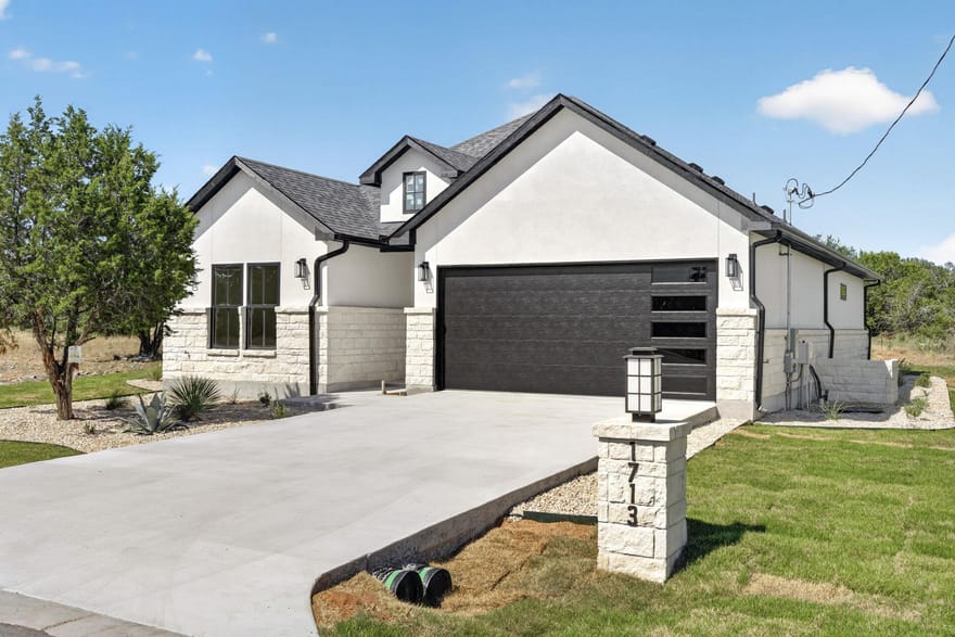 1713 Whitetail Rd, Horseshoe Bay, Texas