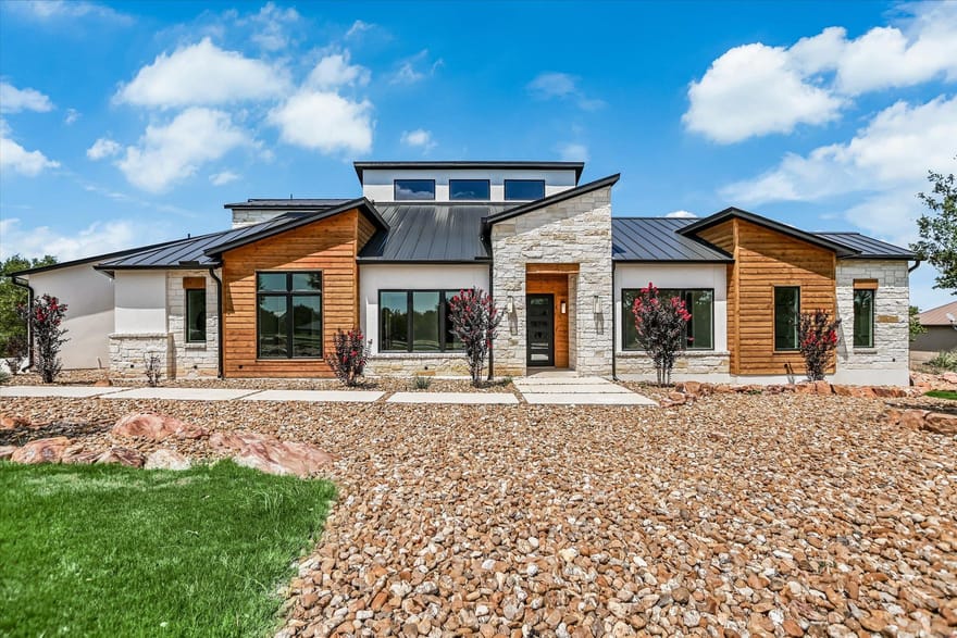 101 Silver Way, Horseshoe Bay, Texas