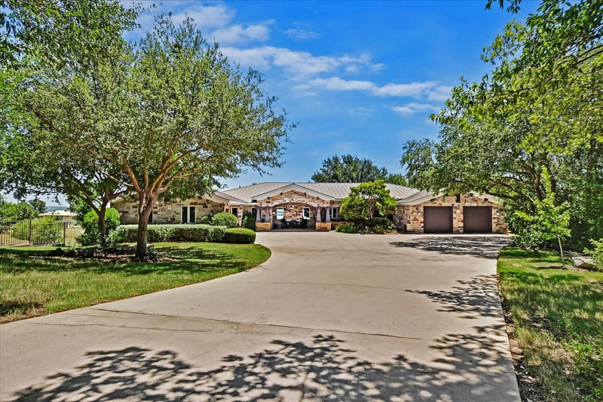 2803 Ranch Road 2831, Horseshoe Bay, Texas