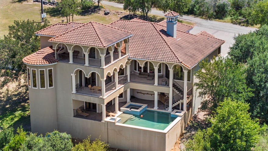 301 Circle Dr, Horseshoe Bay, Texas