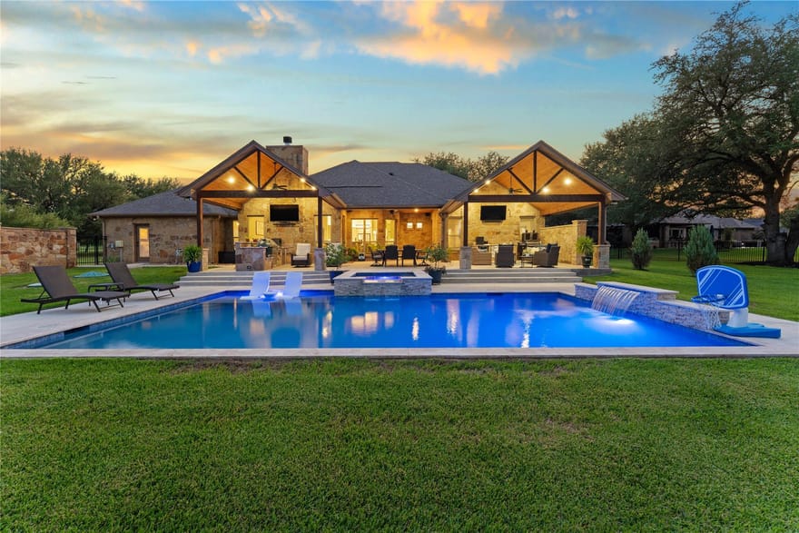 3041 Rolling Meadow Dr, Salado, Texas