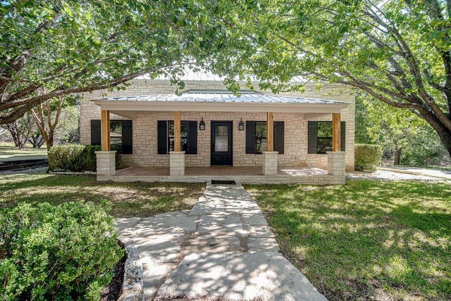 146 Hillside Dr, Fredericksburg, Texas