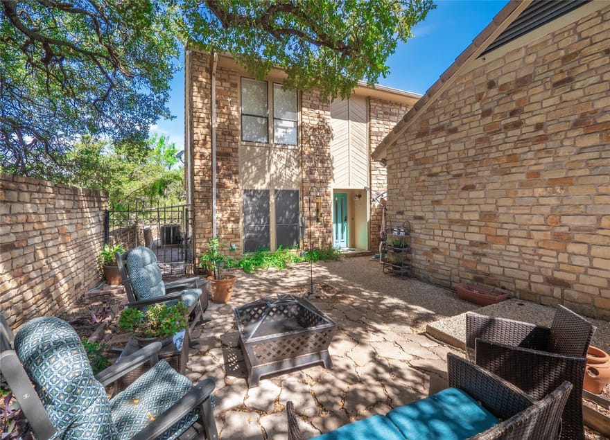 706-A Clayton Nolen Dr, Horseshoe Bay, Texas