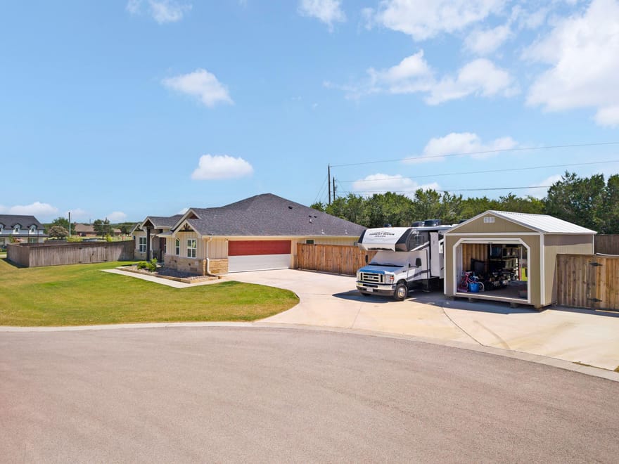 3415 Bandit Ct, Kempner, Texas