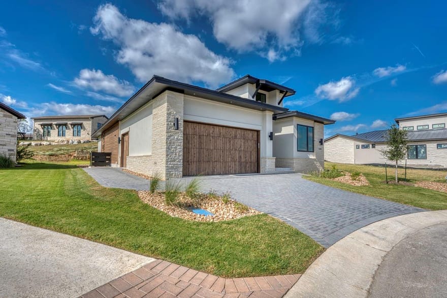 119 Via Roma Ct, Horseshoe Bay, Texas