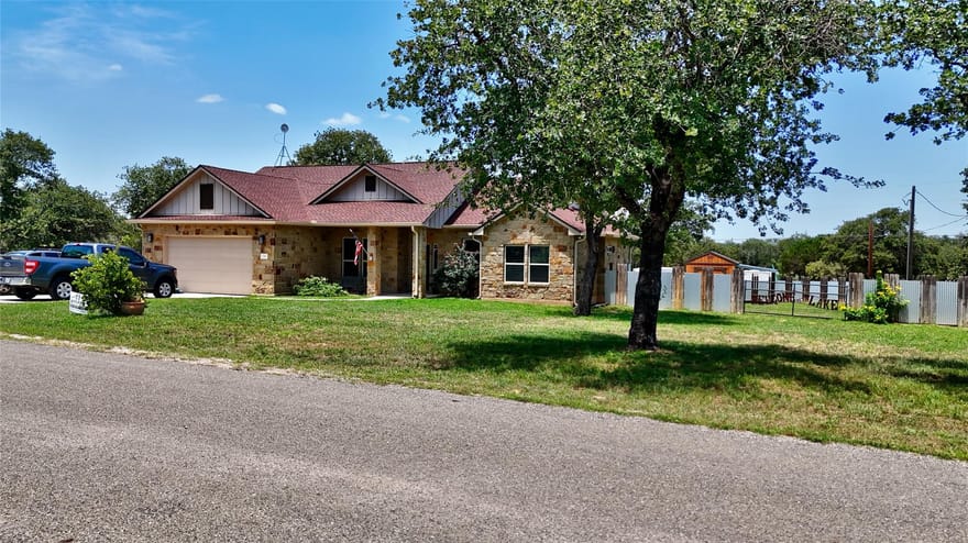 710 Panorama Dr, Buchanan Dam, Texas