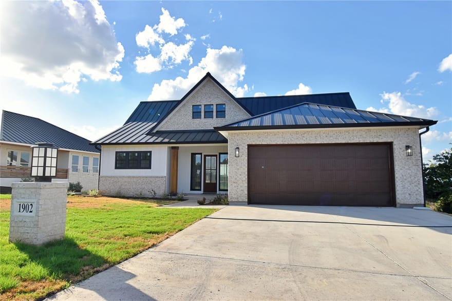 1902 Bay West Blvd, Horseshoe Bay, Texas