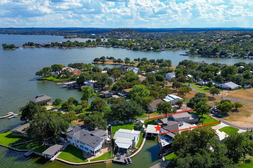 301 Princess Ln, Sunrise Beach, Texas