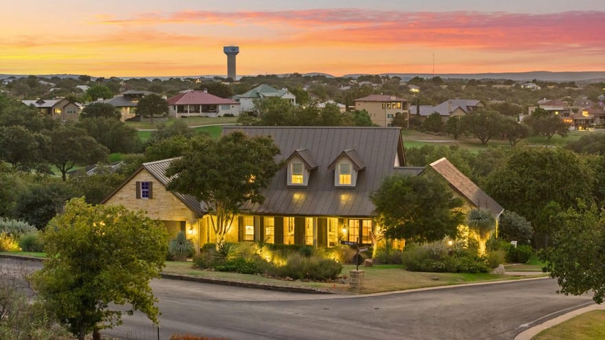 101 Diamond Hl, Horseshoe Bay, Texas