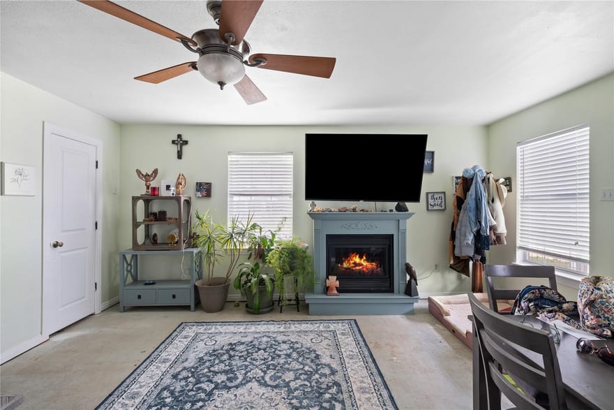 8285 Fm 2843, Salado, Texas