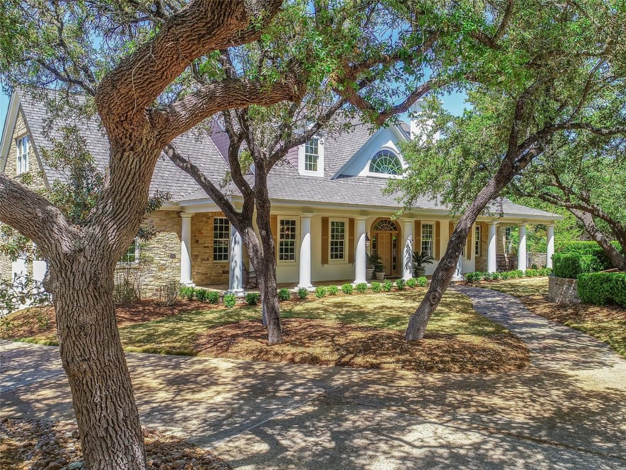 914 Moonlight Dr, Canyon Lake, Texas