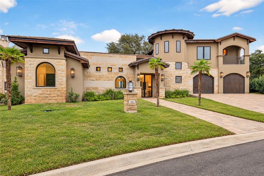 901 Sun Ray, Horseshoe Bay, Texas