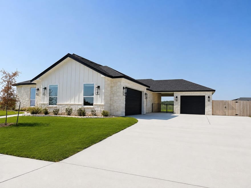 1614 Hunt Dr, Salado, Texas