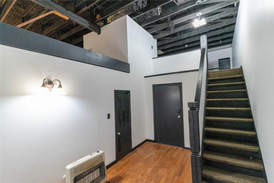 108 E Clark St, Bartlett, Texas