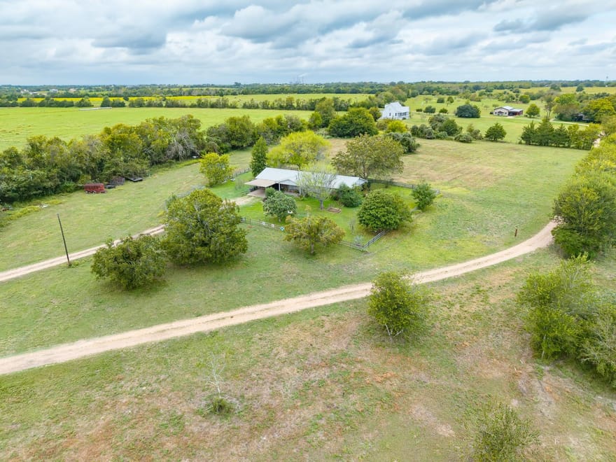 1727 Fm 2503, Fayetteville, Texas