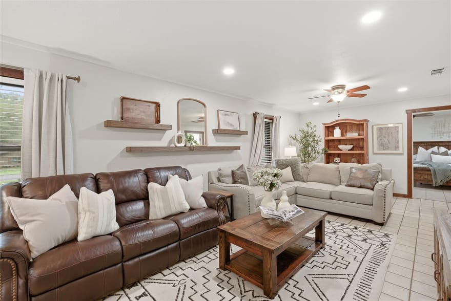 11102 Salado Springs Cir, Salado, Texas