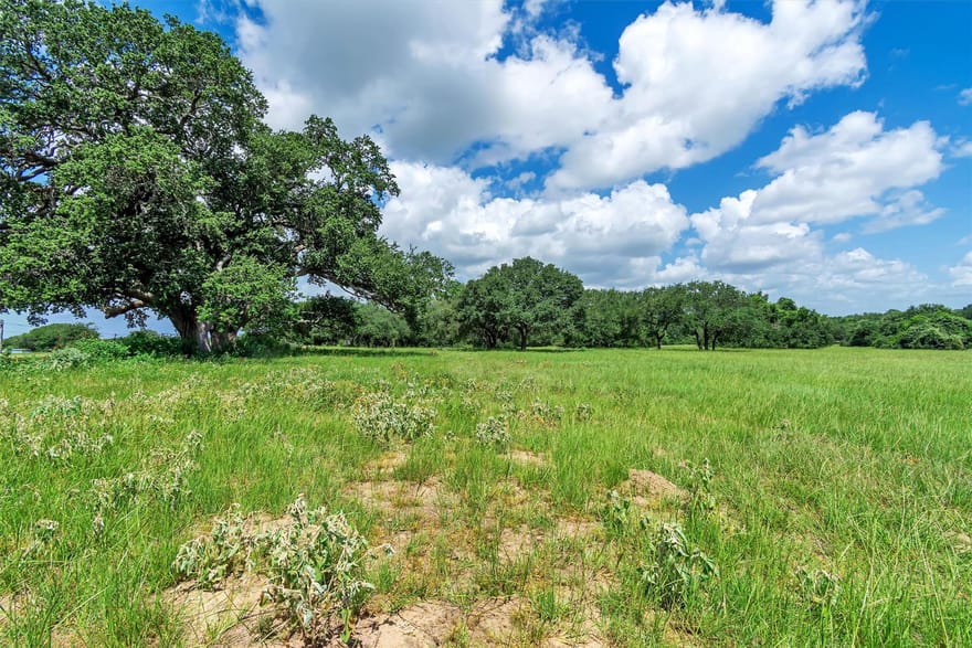 Old Cuero Rd, Yoakum, Texas