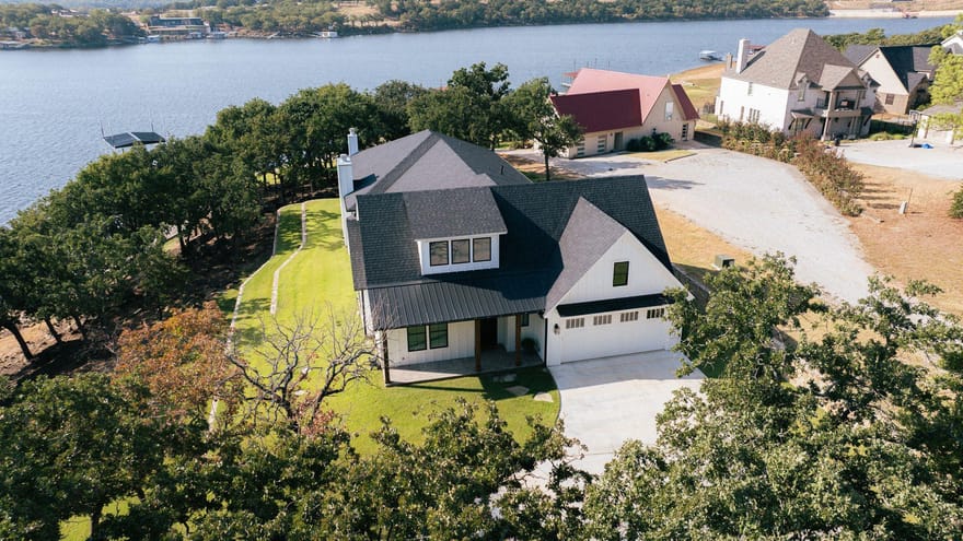 1757 Country Club Rd, Bowie, Texas