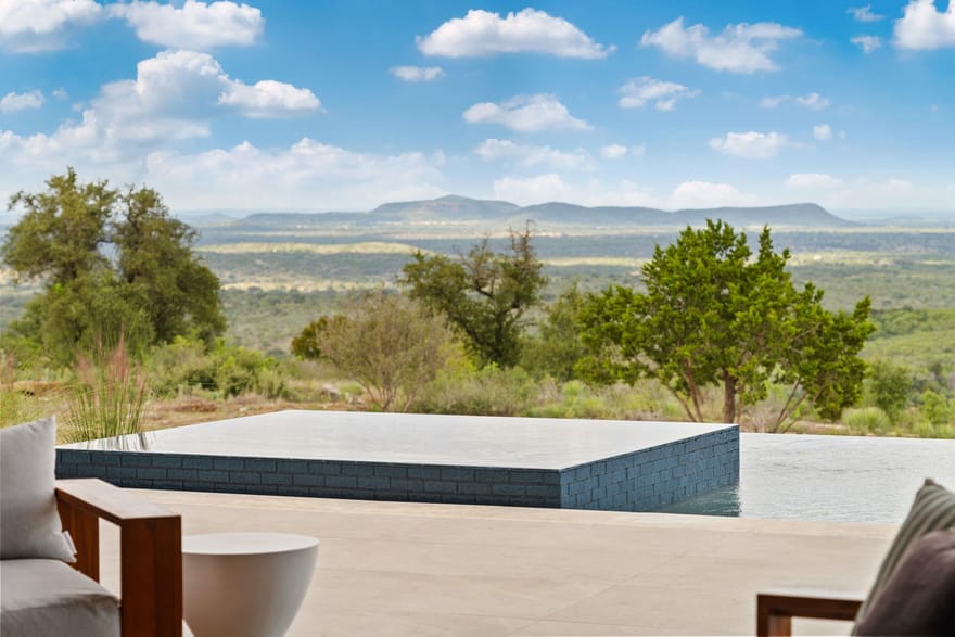 1779 Grande View Trl, Round Mountain, Texas