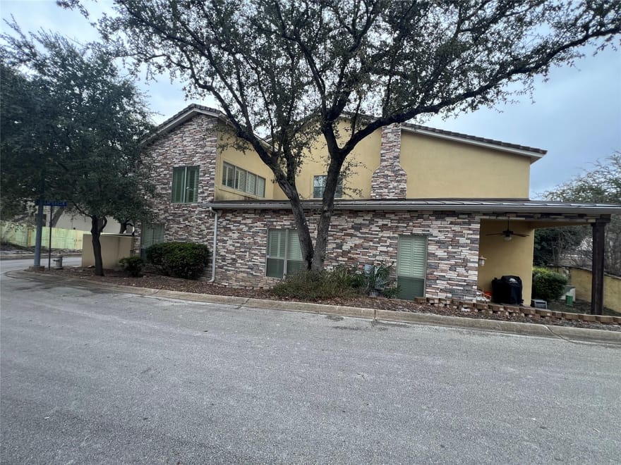 13502 Able Creek Dr, San Antonio, Texas