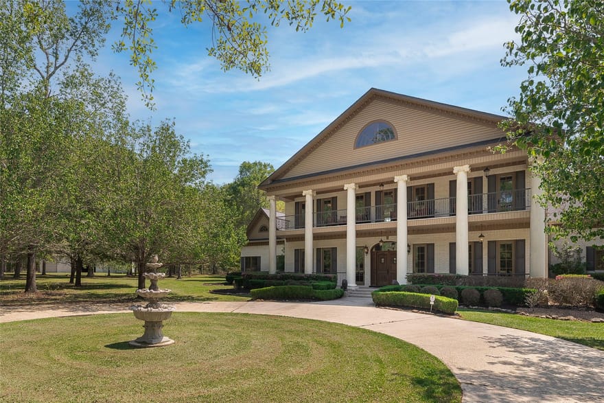 1815 Fm 82, Newton, Texas