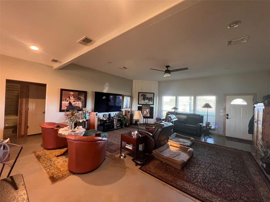 1000 County Road 203, Burnet, Texas