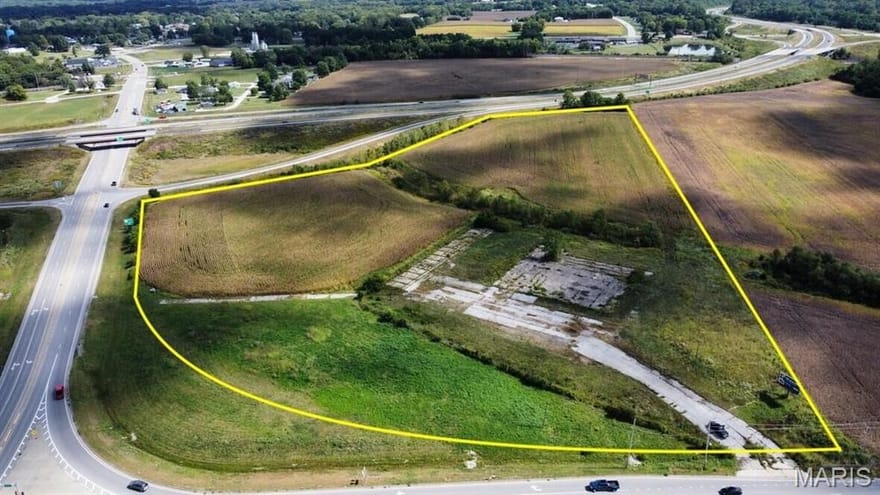 6713 Godfrey Road, Godfrey, Illinois