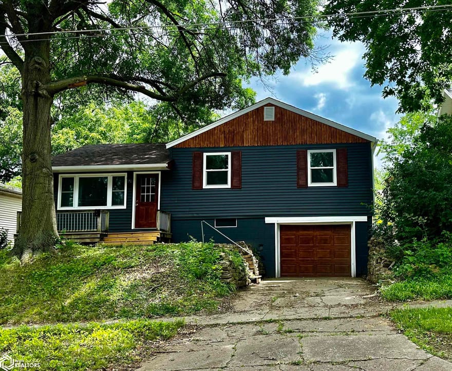 606 N 3rd Street, Oskaloosa, Iowa