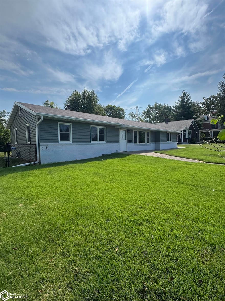 814 N Court Street, Ottumwa, Iowa
